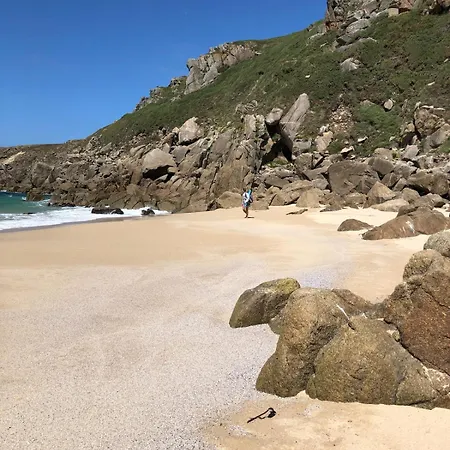 Umi Surf & Yoga - Doninos, Ferrol, Spain *